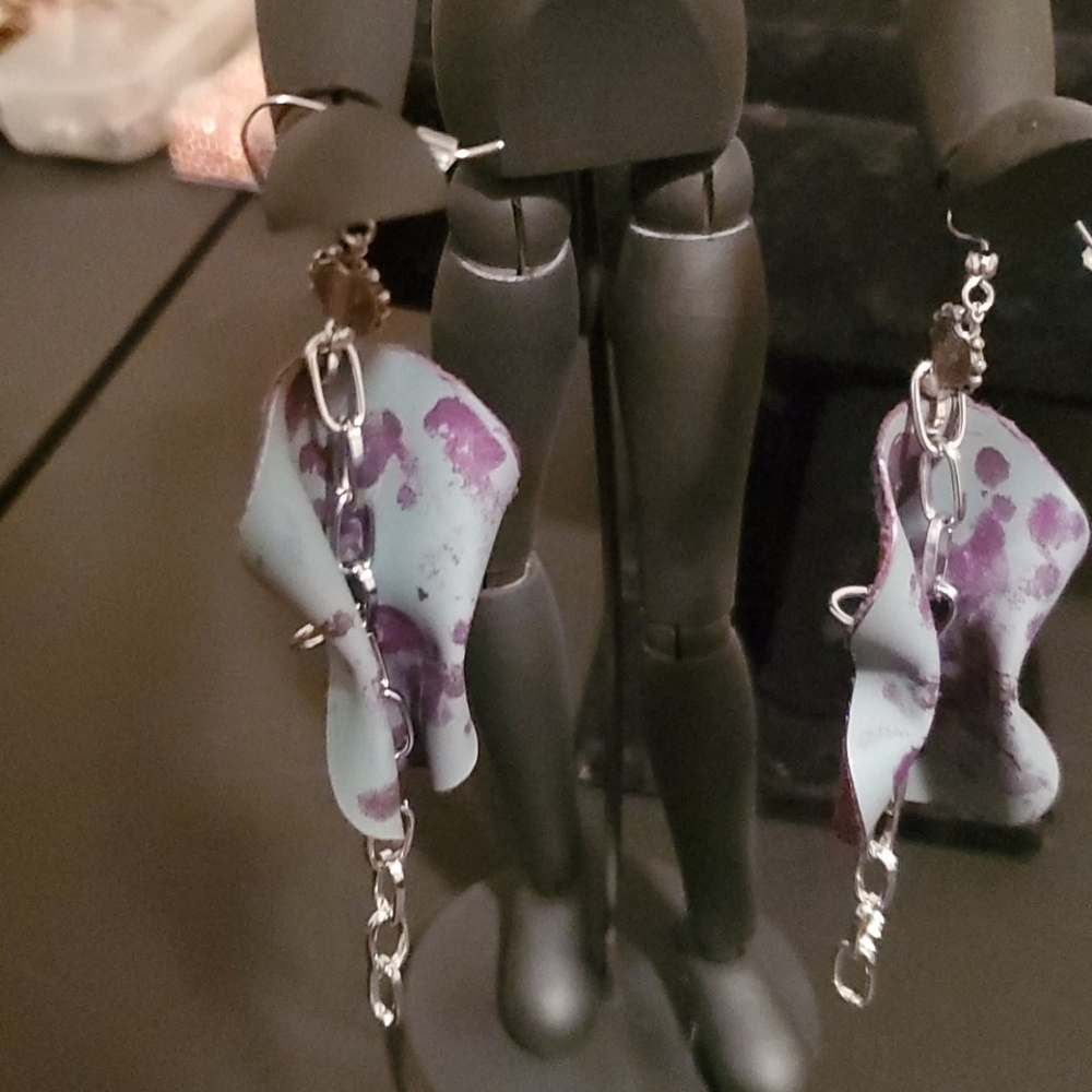 Jewelry - Picture 2 of 2